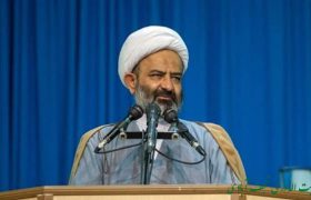 امام خمینی(ره) استقلال و آزادی را برای ملت ایران به ارمغان آورد